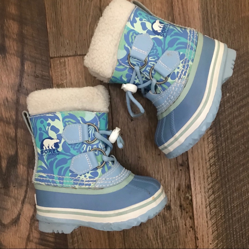 Sorel waterproof winter snow boots girls 6